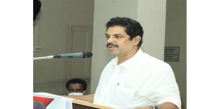റബ്ബർ തടികടത്ത് വാഹനങ്ങൾ തടയുമെന്നുള്ള തൊഴിലാളി സംഘടനയുടെ പ്രസ്താവന പാർട്ടി നയമല്ല ; കേരള കോൺഗ്രസ് (എം) റബ്ബർ തടികടത്ത് വാഹനങ്ങൾ തടയുമെന്നുള്ള തൊഴിലാളി സംഘടനയുടെ പ്രസ്താവന പാർട്ടി നയമല്ല ; കേരള കോൺഗ്രസ് (എം)