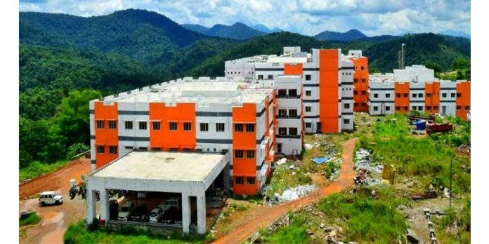 അപര്യാപ്തതകൾക്ക് നടുവിൽ കോന്നി മെഡിക്കൽ കോളേജ് അപര്യാപ്തതകൾക്ക് നടുവിൽ കോന്നി മെഡിക്കൽ കോളേജ്