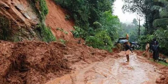 കനത്ത മഴ : ഒഡീഷയില് ഉരുള്പൊട്ടല് കനത്ത മഴ : ഒഡീഷയില് ഉരുള്പൊട്ടല്