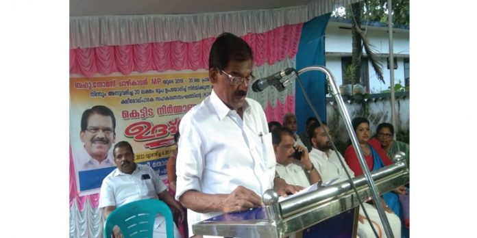 ക്ഷീരകർഷകർക്ക് ഉത്പാദന ചെലവ് അനുസരിച്ച് വരുമാനം ലഭിക്കാനുള്ള നടപടികൾ സർക്കാർ സ്വീകരിക്കണം ; തോമസ് ചാഴികാടൻ എം.പി ക്ഷീരകർഷകർക്ക് ഉത്പാദന ചെലവ് അനുസരിച്ച് വരുമാനം ലഭിക്കാനുള്ള നടപടികൾ സർക്കാർ സ്വീകരിക്കണം ; തോമസ് ചാഴികാടൻ എം.പി