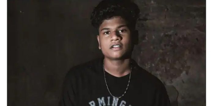 സ്കൂൾ ബസിനടിയിൽപ്പെട്ട് പതിനഞ്ചു വയസുകാരന് ദാരുണാന്ത്യം സ്കൂൾ ബസിനടിയിൽപ്പെട്ട് പതിനഞ്ചു വയസുകാരന് ദാരുണാന്ത്യം