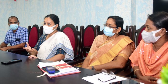 അബാന് മേല്പ്പാലം : ജീവനോപാധിയേയും കെട്ടിടങ്ങളേയും ബാധിക്കാതെ പ്രാവര്ത്തികമാക്കും – മന്ത്രി വീണാ ജോര്ജ് അബാന് മേല്പ്പാലം : ജീവനോപാധിയേയും കെട്ടിടങ്ങളേയും ബാധിക്കാതെ പ്രാവര്ത്തികമാക്കും – മന്ത്രി വീണാ ജോര്ജ്