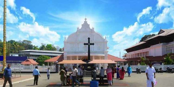കോതമംഗലം പള്ളി കേസിൽ കോടതി വിധി എങ്ങനെ നടപ്പിലാക്കും ; സര്ക്കാരിനോട് ഹൈക്കോടതി കോതമംഗലം പള്ളി കേസിൽ കോടതി വിധി എങ്ങനെ നടപ്പിലാക്കും ; സര്ക്കാരിനോട് ഹൈക്കോടതി