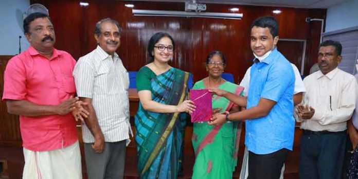 വിദ്യാര്ത്ഥികള് മത്സരത്തില് ആത്മാര്ത്ഥതയോടെ പങ്കെടുക്കണം : ജില്ലാ കളക്ടര് വിദ്യാര്ത്ഥികള് മത്സരത്തില് ആത്മാര്ത്ഥതയോടെ പങ്കെടുക്കണം : ജില്ലാ കളക്ടര്