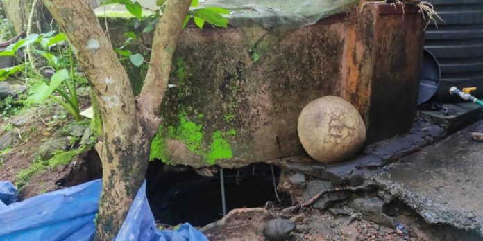 കനത്ത മഴ : പഴവങ്ങാടിയിൽ കിണർ ഇടിഞ്ഞു താണു കനത്ത മഴ : പഴവങ്ങാടിയിൽ കിണർ ഇടിഞ്ഞു താണു