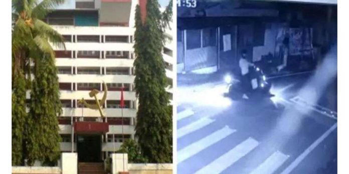 എകെജി സെന്റര് ആക്രമണക്കേസ് : അന്വേഷണത്തിന് ക്രൈംബ്രാഞ്ച് പ്രത്യേകസംഘം രൂപീകരിച്ചു എകെജി സെന്റര് ആക്രമണക്കേസ് : അന്വേഷണത്തിന് ക്രൈംബ്രാഞ്ച് പ്രത്യേകസംഘം രൂപീകരിച്ചു