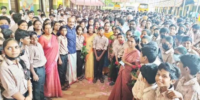ജന്ഡര് ന്യൂട്രലായി ആലപ്പുഴ കലവൂര് സ്കൂള് ജന്ഡര് ന്യൂട്രലായി ആലപ്പുഴ കലവൂര് സ്കൂള്