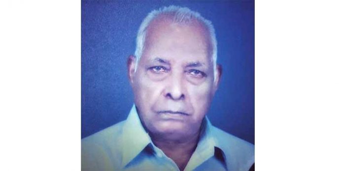അങ്ങാടിക്കൽ നോർത്ത് പാലനിൽക്കുന്നതിൽ ഇന്ദിരാ ഭവനില് രാഘവ കുറുപ്പ് (86)നിര്യാതനായി അങ്ങാടിക്കൽ നോർത്ത് പാലനിൽക്കുന്നതിൽ ഇന്ദിരാ ഭവനില് രാഘവ കുറുപ്പ് (86)നിര്യാതനായി