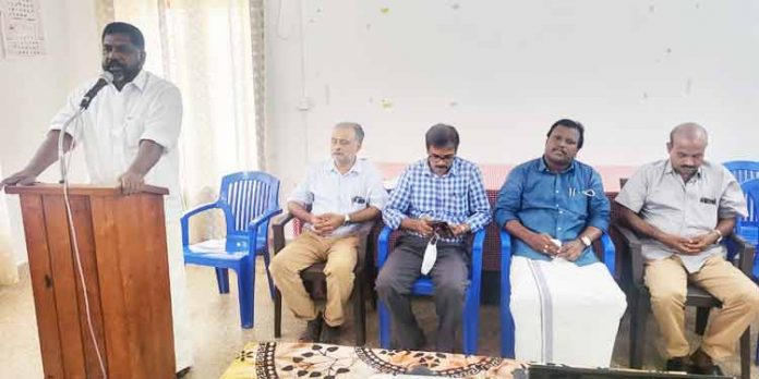 അതിദാരിദ്ര്യം ഇല്ലാതാക്കാനുള്ള പദ്ധതി വിജയകരമായി പൂര്ത്തീകരിക്കും : ഡെപ്യുട്ടി സ്പീക്കര് അതിദാരിദ്ര്യം ഇല്ലാതാക്കാനുള്ള പദ്ധതി വിജയകരമായി പൂര്ത്തീകരിക്കും : ഡെപ്യുട്ടി സ്പീക്കര്