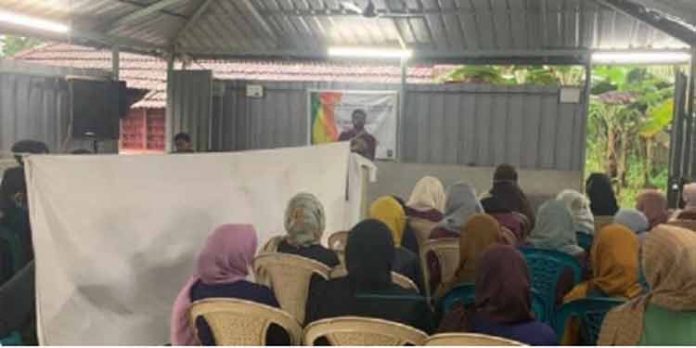 തൃശൂര് മെഡിക്കല് കോളേജില് ആണ്-പെണ് വിദ്യാര്ത്ഥികളെ മറ കെട്ടി വേര്തിരിച്ച് സെമിനാര് ; വിഷയം ജെന്ഡര് പൊളിറ്റിക്സ് തൃശൂര് മെഡിക്കല് കോളേജില് ആണ്-പെണ് വിദ്യാര്ത്ഥികളെ മറ കെട്ടി വേര്തിരിച്ച് സെമിനാര് ; വിഷയം ജെന്ഡര് പൊളിറ്റിക്സ്