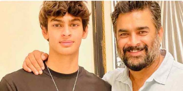ജൂനിയര് നാഷണല് അക്വാട്ടിക്സില് റെക്കോര്ഡ് തകര്ത്ത് വേദാന്ത് മാധവ് ജൂനിയര് നാഷണല് അക്വാട്ടിക്സില് റെക്കോര്ഡ് തകര്ത്ത് വേദാന്ത് മാധവ്