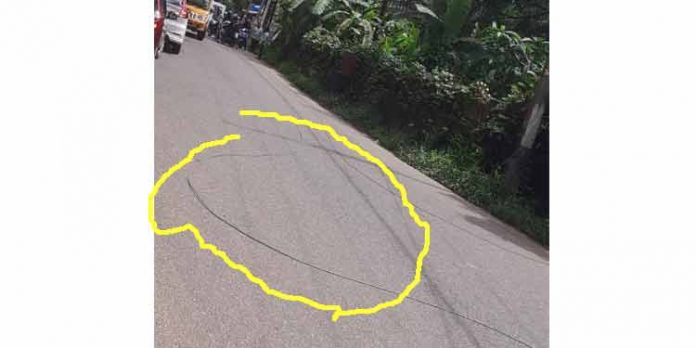 അങ്ങാടി – ചെട്ടിമുക്ക് ബൈപ്പാസ് റോഡില് വൈദ്യുതി ലൈന് പൊട്ടിവീണു അങ്ങാടി – ചെട്ടിമുക്ക് ബൈപ്പാസ് റോഡില് വൈദ്യുതി ലൈന് പൊട്ടിവീണു