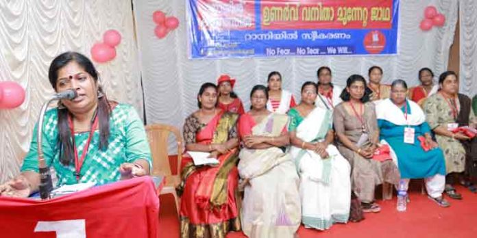 വനിതാ മുന്നേറ്റ ജാഥയ്ക്ക് റാന്നിയിൽ സ്വീകരണം നൽകി വനിതാ മുന്നേറ്റ ജാഥയ്ക്ക് റാന്നിയിൽ സ്വീകരണം നൽകി