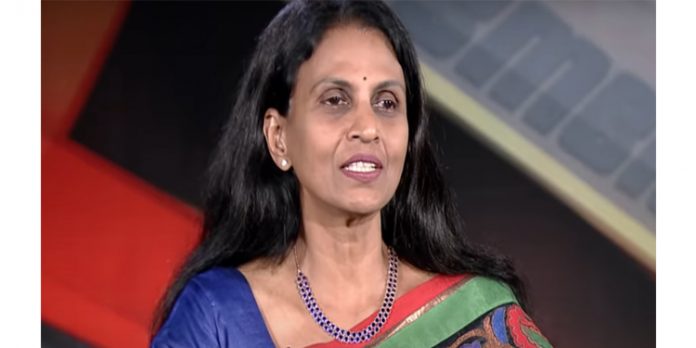മനുഷ്യജീവനുകൾ പണയം വെക്കുന്ന പൂരങ്ങൾ എന്തിനാണ് ; ഈ ഡിജിറ്റൽ യുഗത്തിലെങ്കിലും ഒരു പുനർചിന്തനം നടത്തണമെന്ന് ആർ ശ്രീലേഖ മനുഷ്യജീവനുകൾ പണയം വെക്കുന്ന പൂരങ്ങൾ എന്തിനാണ് ; ഈ ഡിജിറ്റൽ യുഗത്തിലെങ്കിലും ഒരു പുനർചിന്തനം നടത്തണമെന്ന് ആർ ശ്രീലേഖ