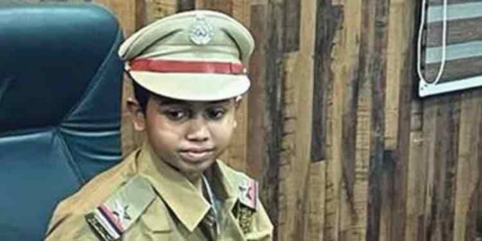 ബംഗളൂരുവില് പോലീസ് ഓഫീസറായി മലയാളി വിദ്യാർഥി ബംഗളൂരുവില് പോലീസ് ഓഫീസറായി മലയാളി വിദ്യാർഥി