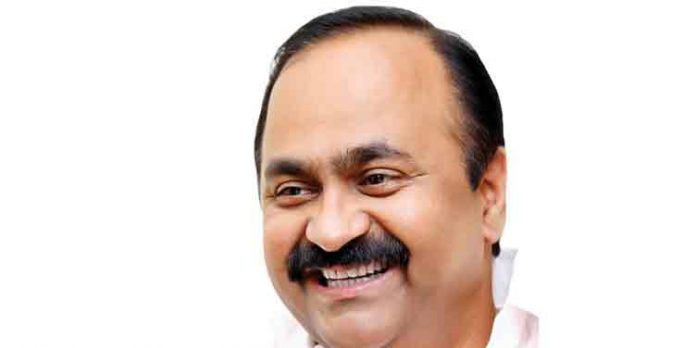 ‘ടി.പിയെ 51 വെട്ടുവെട്ടി കൊന്നിട്ടും പക തീരാതെ അദ്ദേഹത്തിന്റെ വിധവയായ കെ.കെ രമയെ വേട്ടയാടുകയാണ് സിപിഎം :പ്രതിപക്ഷ നേതാവ് ‘ടി.പിയെ 51 വെട്ടുവെട്ടി കൊന്നിട്ടും പക തീരാതെ അദ്ദേഹത്തിന്റെ വിധവയായ കെ.കെ രമയെ വേട്ടയാടുകയാണ് സിപിഎം :പ്രതിപക്ഷ നേതാവ്