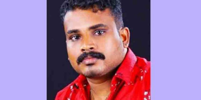 ബൈക്ക് തെന്നി വൈദ്യുതിക്കാലിലിടിച്ച് യുവാവ് മരിച്ചു ബൈക്ക് തെന്നി വൈദ്യുതിക്കാലിലിടിച്ച് യുവാവ് മരിച്ചു