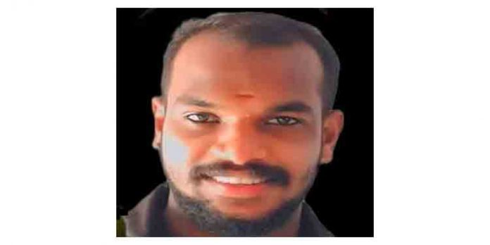 റോഡരികില് നിര്ത്തിയിട്ടിരുന്ന ലോറിക്ക് പിന്നില് ബൈക്ക് ഇടിച്ച് പരിക്കേറ്റ യുവാവ് മരിച്ചു റോഡരികില് നിര്ത്തിയിട്ടിരുന്ന ലോറിക്ക് പിന്നില് ബൈക്ക് ഇടിച്ച് പരിക്കേറ്റ യുവാവ് മരിച്ചു
