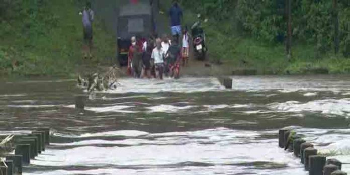 പമ്പ, മണിമല, അച്ചന്കോവില് നദികളിലെ ജലനിരപ്പ് അപകടകരമായി ഉയരുന്നു ; ജാഗ്രതാ മുന്നറിയിപ്പ് പമ്പ, മണിമല, അച്ചന്കോവില് നദികളിലെ ജലനിരപ്പ് അപകടകരമായി ഉയരുന്നു ; ജാഗ്രതാ മുന്നറിയിപ്പ്