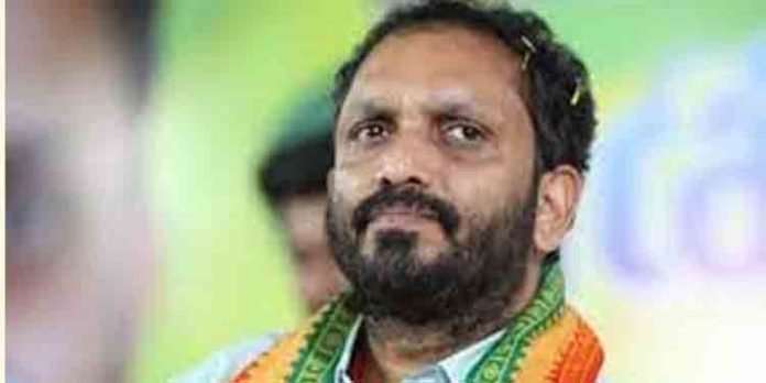 ദേശീയ പതാക ഉയര്ത്താനുള്ള കമ്മ്യൂണിസ്റ്റ് സര്ക്കാരിന്റെ തീരുമാനം സ്വാഗതാര്ഹം : കെ.സുരേന്ദ്രന് ദേശീയ പതാക ഉയര്ത്താനുള്ള കമ്മ്യൂണിസ്റ്റ് സര്ക്കാരിന്റെ തീരുമാനം സ്വാഗതാര്ഹം : കെ.സുരേന്ദ്രന്