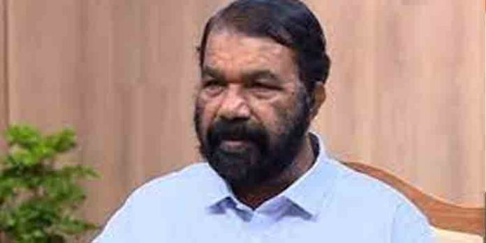 മോശമായി പെരുമാറുന്ന ഉദ്യോഗസ്ഥര്ക്ക് ആദ്യഘട്ടത്തില് താക്കീത് നല്കുമെന്നും ആവര്ത്തിച്ചാല് അച്ചടക്ക നടപടി : വി.ശിവന്കുട്ടി മോശമായി പെരുമാറുന്ന ഉദ്യോഗസ്ഥര്ക്ക് ആദ്യഘട്ടത്തില് താക്കീത് നല്കുമെന്നും ആവര്ത്തിച്ചാല് അച്ചടക്ക നടപടി : വി.ശിവന്കുട്ടി