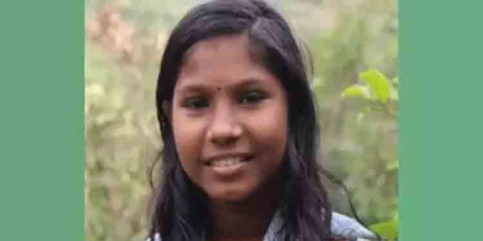 അടിവാരത്ത് വിദ്യാര്ത്ഥിനിയെ തൂങ്ങി മരിച്ച നിലയില് കണ്ടെത്തി അടിവാരത്ത് വിദ്യാര്ത്ഥിനിയെ തൂങ്ങി മരിച്ച നിലയില് കണ്ടെത്തി