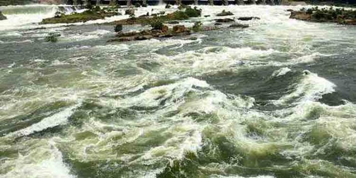 കനത്തമഴ:അണക്കെട്ടുകളെല്ലാം സംഭരണശേഷിയുടെ 86.74 ശതമാനം എത്തിയതായി തമിഴ്നാട് കനത്തമഴ:അണക്കെട്ടുകളെല്ലാം സംഭരണശേഷിയുടെ 86.74 ശതമാനം എത്തിയതായി തമിഴ്നാട്
