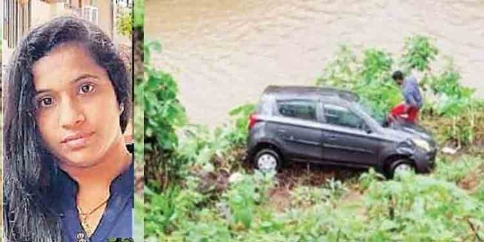 കാര് 70 മീറ്റര് താഴ്ചയിലേക്ക് മറിഞ്ഞു ; പുഴയിലേക്ക് വീണ യുവതി ഒഴുകിയത്തിെയത് പ്രാഥമികാരോഗ്യ കേന്ദ്രത്തിന് സമീപം കാര് 70 മീറ്റര് താഴ്ചയിലേക്ക് മറിഞ്ഞു ; പുഴയിലേക്ക് വീണ യുവതി ഒഴുകിയത്തിെയത് പ്രാഥമികാരോഗ്യ കേന്ദ്രത്തിന് സമീപം