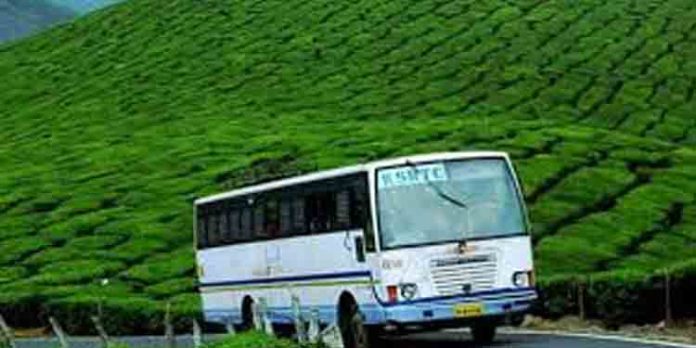 ഇടുക്കി ജില്ലയില് വിനോദസഞ്ചാരം നിരോധിച്ചുകൊണ്ട് കളക്ടര് ഉത്തരവിറക്കി ഇടുക്കി ജില്ലയില് വിനോദസഞ്ചാരം നിരോധിച്ചുകൊണ്ട് കളക്ടര് ഉത്തരവിറക്കി