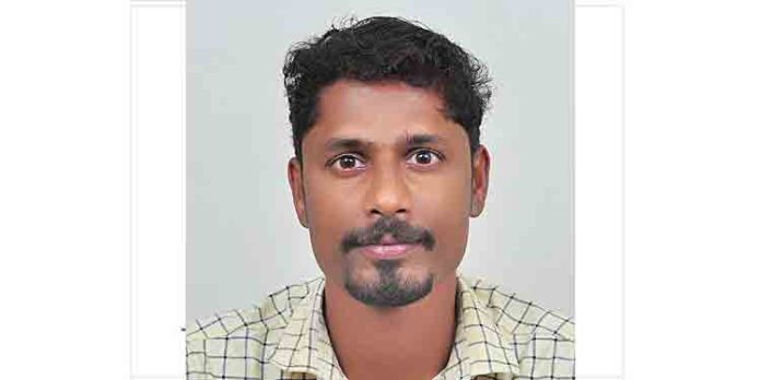 ഇരുചക്ര വാഹനം നിയന്ത്രണം വിട്ട് മറിഞ്ഞ് യുവാവ് മരിച്ചു ഇരുചക്ര വാഹനം നിയന്ത്രണം വിട്ട് മറിഞ്ഞ് യുവാവ് മരിച്ചു