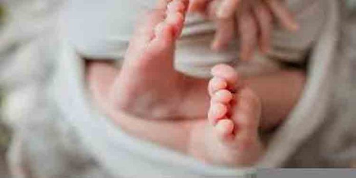 കൊല്ലത്ത് 15 വയസുകാരി പ്രസവിച്ചു ; കേസെടുത്ത് അന്വേഷണം ആരംഭിച്ച് പൊലീസ് കൊല്ലത്ത് 15 വയസുകാരി പ്രസവിച്ചു ; കേസെടുത്ത് അന്വേഷണം ആരംഭിച്ച് പൊലീസ്