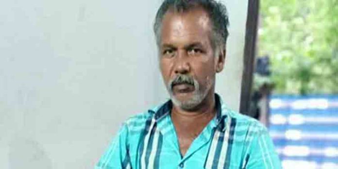 ആലപ്പുഴയിൽ മത്സ്യത്തൊഴിലാളി വള്ളം മറിഞ്ഞ് മുങ്ങി മരിച്ചു ആലപ്പുഴയിൽ മത്സ്യത്തൊഴിലാളി വള്ളം മറിഞ്ഞ് മുങ്ങി മരിച്ചു
