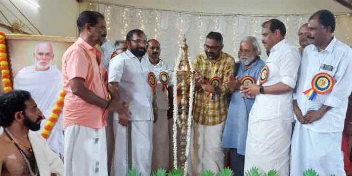 ഗുരുദര്ശനങ്ങള് സ്വീകരിച്ചാല് ഇന്ത്യ ലോകത്തിന്റെ നെറുകയിലെത്തും : ബെന്യാമിന് ഗുരുദര്ശനങ്ങള് സ്വീകരിച്ചാല് ഇന്ത്യ ലോകത്തിന്റെ നെറുകയിലെത്തും : ബെന്യാമിന്