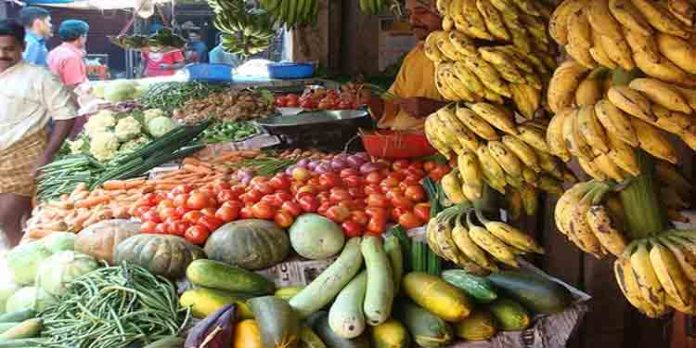 പച്ചക്കറികളിലും പഴവര്ഗങ്ങളിലും വിഷാംശം കണ്ടെത്തി പച്ചക്കറികളിലും പഴവര്ഗങ്ങളിലും വിഷാംശം കണ്ടെത്തി