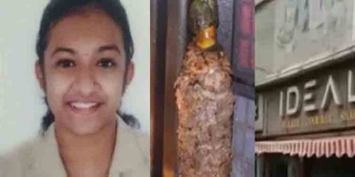 ഷവര്മ കഴിച്ച് മരിച്ച ദേവനന്ദയുടെ അമ്മയ്ക്ക് 3 ലക്ഷം രൂപ ധനസഹായം ഷവര്മ കഴിച്ച് മരിച്ച ദേവനന്ദയുടെ അമ്മയ്ക്ക് 3 ലക്ഷം രൂപ ധനസഹായം