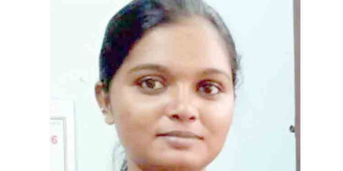 സ്വകാര്യ പണമിടപാട് സ്ഥാപന ഉടമയില് നിന്നും സ്വര്ണവും പണവും തട്ടിയ കേസില് യുവതി അറസ്റ്റില് സ്വകാര്യ പണമിടപാട് സ്ഥാപന ഉടമയില് നിന്നും സ്വര്ണവും പണവും തട്ടിയ കേസില് യുവതി അറസ്റ്റില്