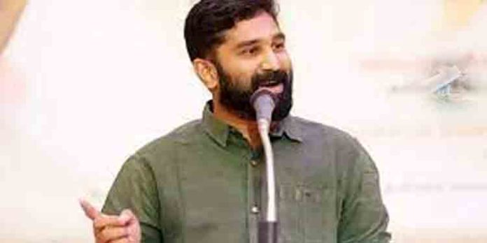എം എം മണിയുടെ പരാമർശത്തെ പരിഹസിച്ച് വി ടി ബല്റാം എം എം മണിയുടെ പരാമർശത്തെ പരിഹസിച്ച് വി ടി ബല്റാം