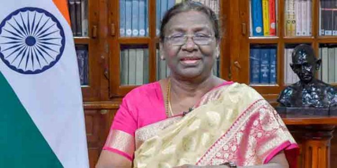 ‘ഏകഭാരതം, ശ്രേഷ്ഠഭാരതം’ എന്ന സങ്കല്പ്പവുമായി രാജ്യം മുന്നോട്ടുപോകണo : രാഷ്ട്രപതി ‘ഏകഭാരതം, ശ്രേഷ്ഠഭാരതം’ എന്ന സങ്കല്പ്പവുമായി രാജ്യം മുന്നോട്ടുപോകണo : രാഷ്ട്രപതി