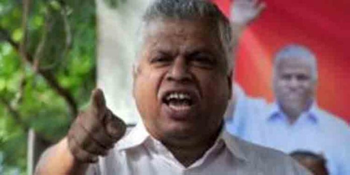 ഗവര്ണര് ആരിഫ് മുഹമ്മദ് ഖാന് വിവാദ നായകനാകാന് ശ്രമിക്കുകയാണെന്ന് എം.വി ജയരാജന് ഗവര്ണര് ആരിഫ് മുഹമ്മദ് ഖാന് വിവാദ നായകനാകാന് ശ്രമിക്കുകയാണെന്ന് എം.വി ജയരാജന്