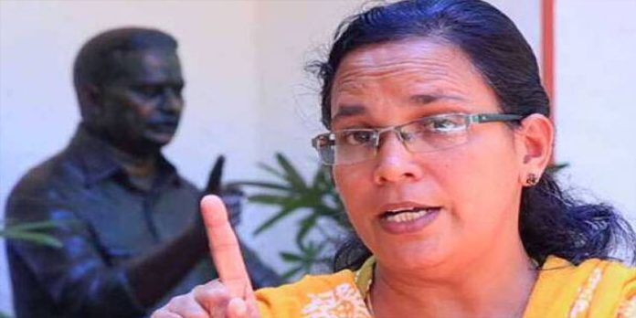 സിവിക് ചന്ദ്രൻ കേസ് : കോടതി നടപടിക്കെതിരെ സർക്കാർ അപ്പീൽ പോകണമെന്ന് കെ.കെ രമ സിവിക് ചന്ദ്രൻ കേസ് : കോടതി നടപടിക്കെതിരെ സർക്കാർ അപ്പീൽ പോകണമെന്ന് കെ.കെ രമ