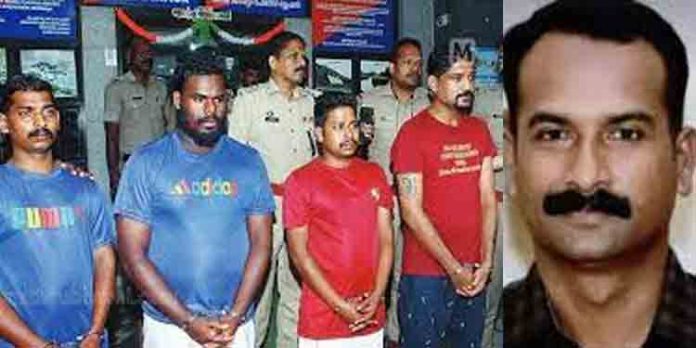 പിണറായി കണ്ണുരുട്ടി പോലീസ് മലക്കം മറിഞ്ഞു ഷാജഹാന്റെ കൊലപാതകം രാഷ്ട്രീയംമെന്ന് കസ്റ്റഡി റിപ്പോര്ട്ട് പിണറായി കണ്ണുരുട്ടി പോലീസ് മലക്കം മറിഞ്ഞു ഷാജഹാന്റെ കൊലപാതകം രാഷ്ട്രീയംമെന്ന് കസ്റ്റഡി റിപ്പോര്ട്ട്