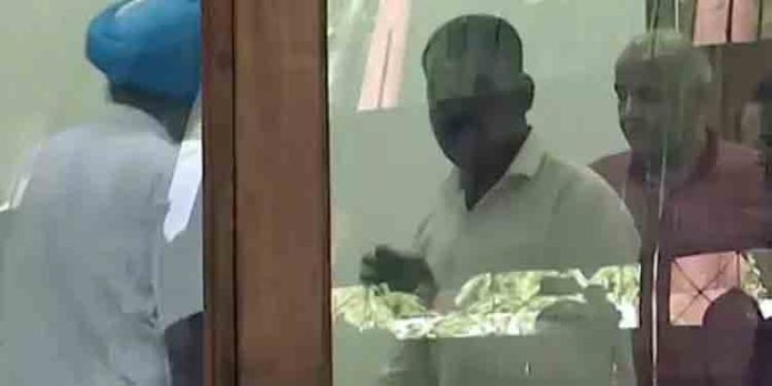 ന്യൂഡല്ഹിയില് ഐഎഎസ് തലപ്പത്ത് അഴിച്ചുപണി ന്യൂഡല്ഹിയില് ഐഎഎസ് തലപ്പത്ത് അഴിച്ചുപണി