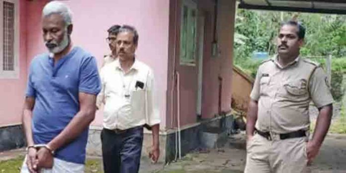 സര്വീസിലിരിക്കെ ഷൈബിനൊപ്പം വിദേശയാത്ര ; റിട്ടയേർഡ് എസ്.ഐ.യുടെ കൈയക്ഷരം വരെ പരിശോധിച്ച് പോലീസ് സര്വീസിലിരിക്കെ ഷൈബിനൊപ്പം വിദേശയാത്ര ; റിട്ടയേർഡ് എസ്.ഐ.യുടെ കൈയക്ഷരം വരെ പരിശോധിച്ച് പോലീസ്