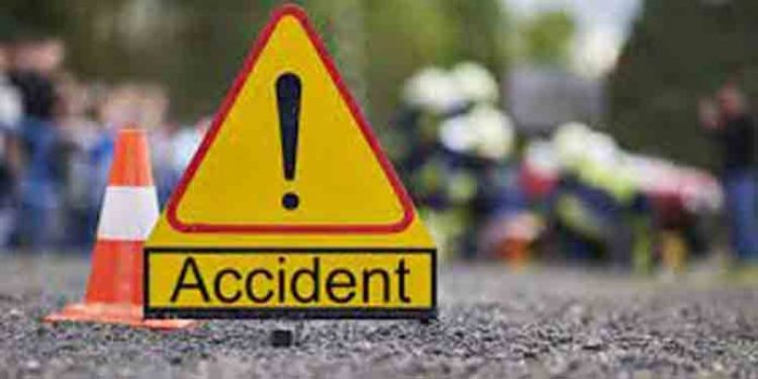 ദേശീയപാതയില് ഉണ്ടായ വാഹനാപകടത്തില് വീട്ടമ്മ മരിച്ചു ദേശീയപാതയില് ഉണ്ടായ വാഹനാപകടത്തില് വീട്ടമ്മ മരിച്ചു