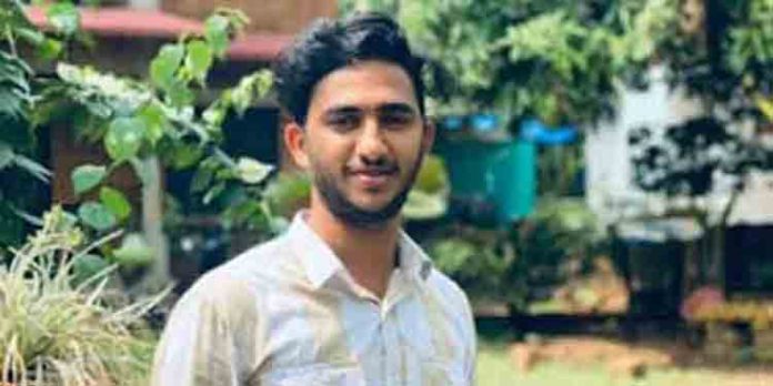 തോണി മറിഞ്ഞ് കാണാതായ യുവാവിന്റെ മൃതദേഹം കണ്ടെത്തി തോണി മറിഞ്ഞ് കാണാതായ യുവാവിന്റെ മൃതദേഹം കണ്ടെത്തി