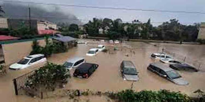 കനത്തമഴയിലും പ്രളയത്തിലുമായി ഉത്തരേന്ത്യയില് വന്നാശം കനത്തമഴയിലും പ്രളയത്തിലുമായി ഉത്തരേന്ത്യയില് വന്നാശം