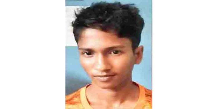 യുവാവിനെ മര്ദിച്ച് വാഹനവും പണവും കവര്ന്ന സംഭവത്തില് ഒന്നാം പ്രതി കോടതിയില് കീഴടങ്ങി യുവാവിനെ മര്ദിച്ച് വാഹനവും പണവും കവര്ന്ന സംഭവത്തില് ഒന്നാം പ്രതി കോടതിയില് കീഴടങ്ങി