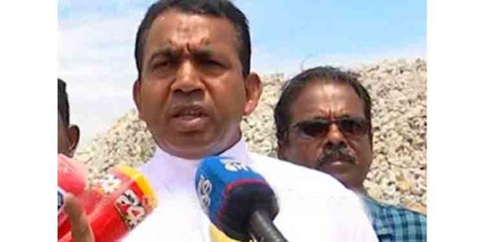 ‘കടക്ക് പുറത്ത്’ പ്രയോഗം മല്സ്യത്തൊഴിലാളികളോട് വേണ്ട : മുഖ്യമന്ത്രിയോട് അതിരൂപത ‘കടക്ക് പുറത്ത്’ പ്രയോഗം മല്സ്യത്തൊഴിലാളികളോട് വേണ്ട : മുഖ്യമന്ത്രിയോട് അതിരൂപത