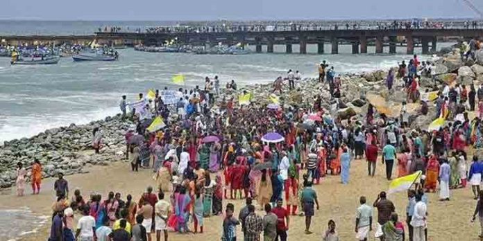 മല്സ്യത്തൊഴിലാളികള് നടത്തുന്ന സമരം ; സര്ക്കാര് വിളിച്ച സര്വകക്ഷി യോഗം ഇന്ന് മല്സ്യത്തൊഴിലാളികള് നടത്തുന്ന സമരം ; സര്ക്കാര് വിളിച്ച സര്വകക്ഷി യോഗം ഇന്ന്