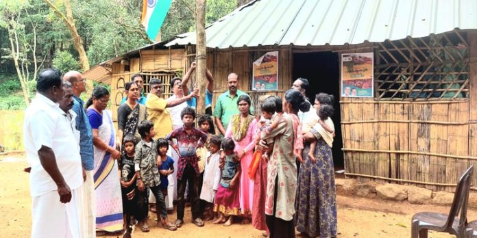 മഞ്ഞത്തോട് ഗോത്ര വർഗ സമൂഹത്തിൽ സ്വാതന്ത്ര്യ ദിനാഘോഷം സംഘടിപ്പിച്ചു മഞ്ഞത്തോട് ഗോത്ര വർഗ സമൂഹത്തിൽ സ്വാതന്ത്ര്യ ദിനാഘോഷം സംഘടിപ്പിച്ചു
